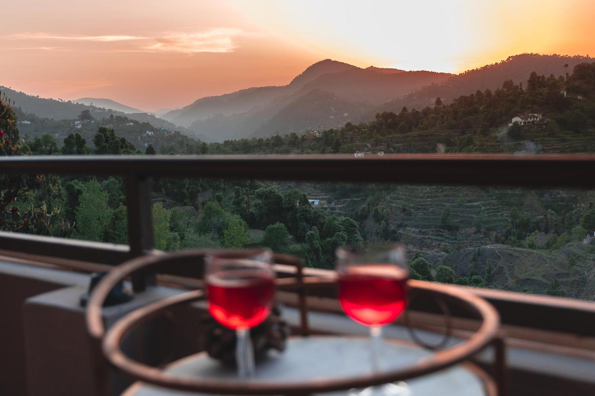 Ecstasy Stays Mukteshwar Exterior foto